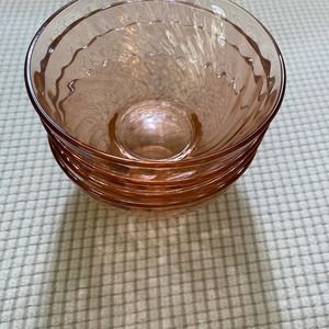 Arcoroc France bowls. Set of 4. Pink Rosaline pattern.